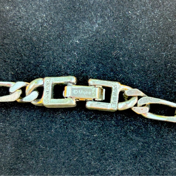 😍Monet Designer Chain😍 - Picture 2 of 5